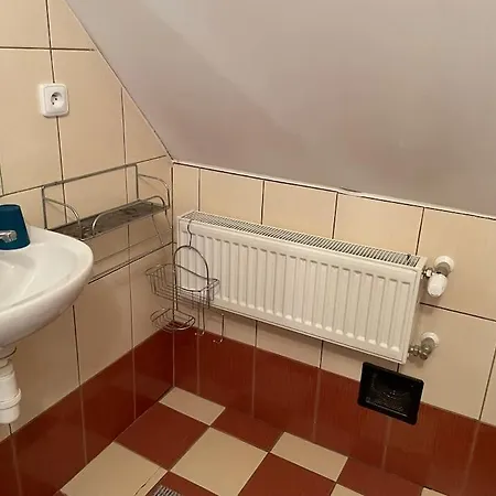 シャレー Eva V Krasnej Dedinke *