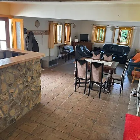 Eva V Krasnej Dedinke