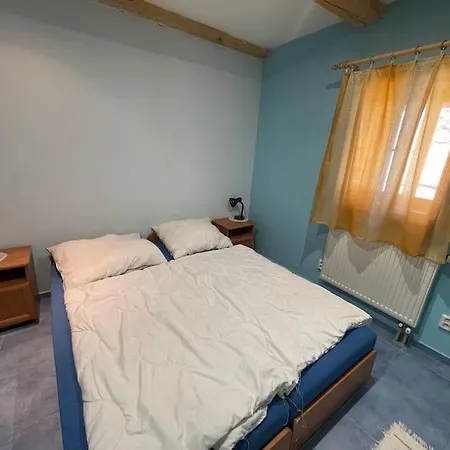 シャレー Eva V Krasnej Dedinke *