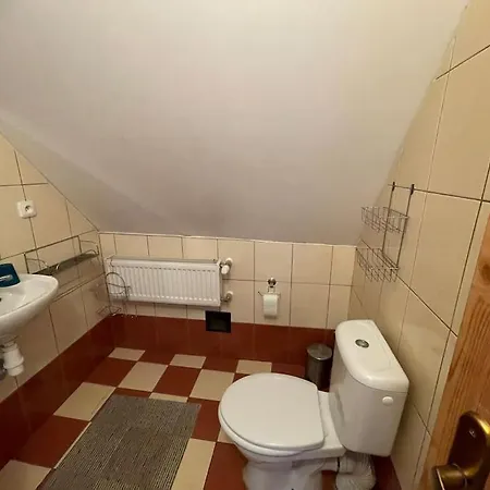 Eva V Krasnej Dedinke シャレー